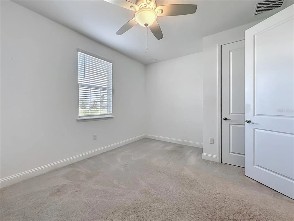 Photo of 2183 RAGLAN CIRCLE