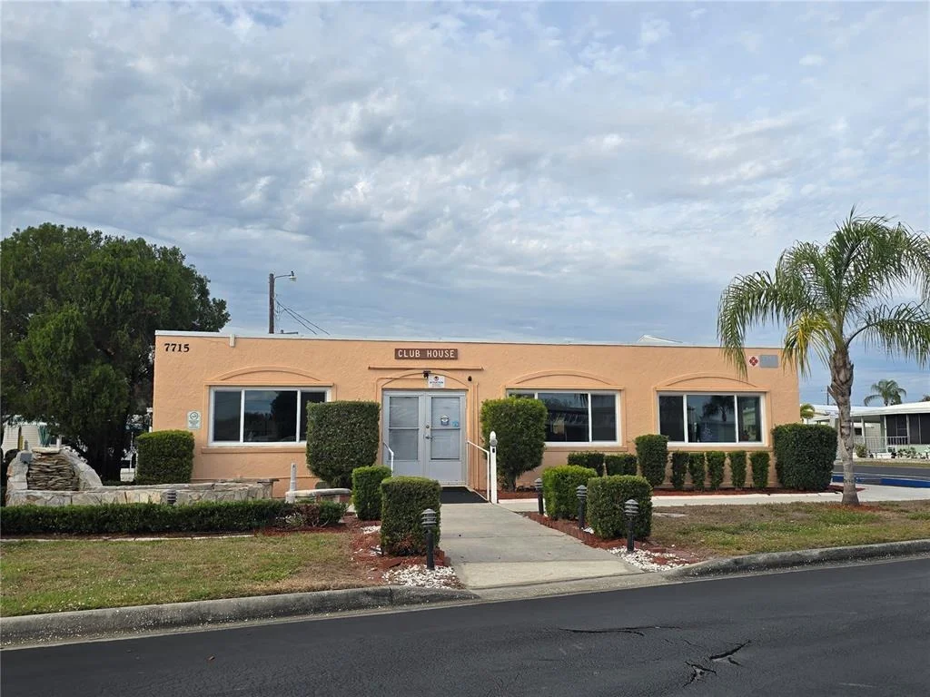 Photo of 3327 EILEEN DRIVE