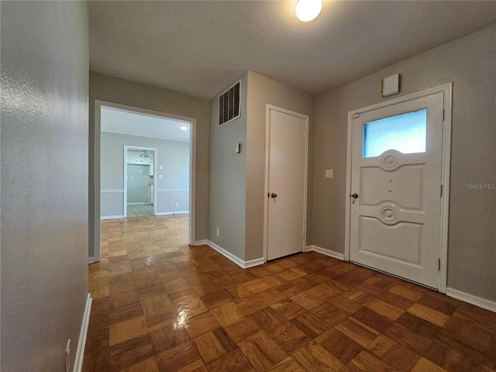Photo of 880 OLEANDER DRIVE SE