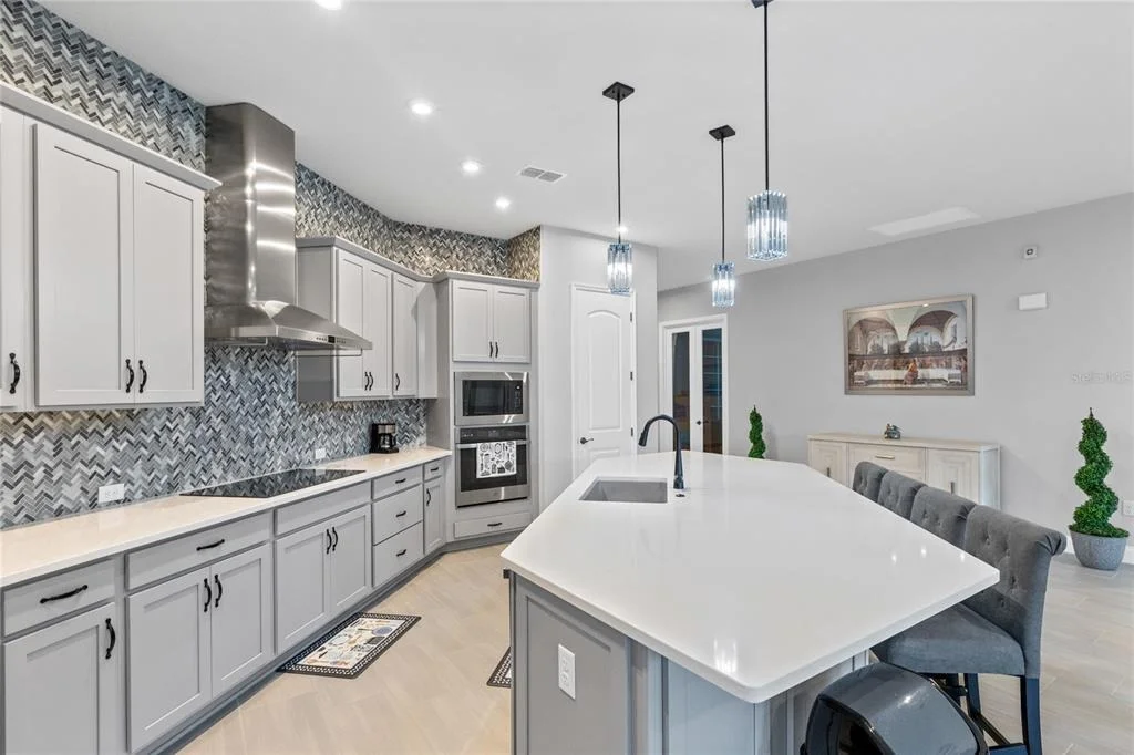 Photo of 6526 CIRCLE ROCK WAY