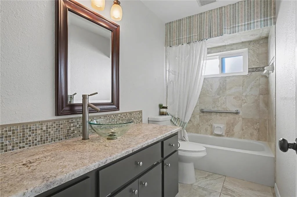 Photo of 1119 VIA FORMIA