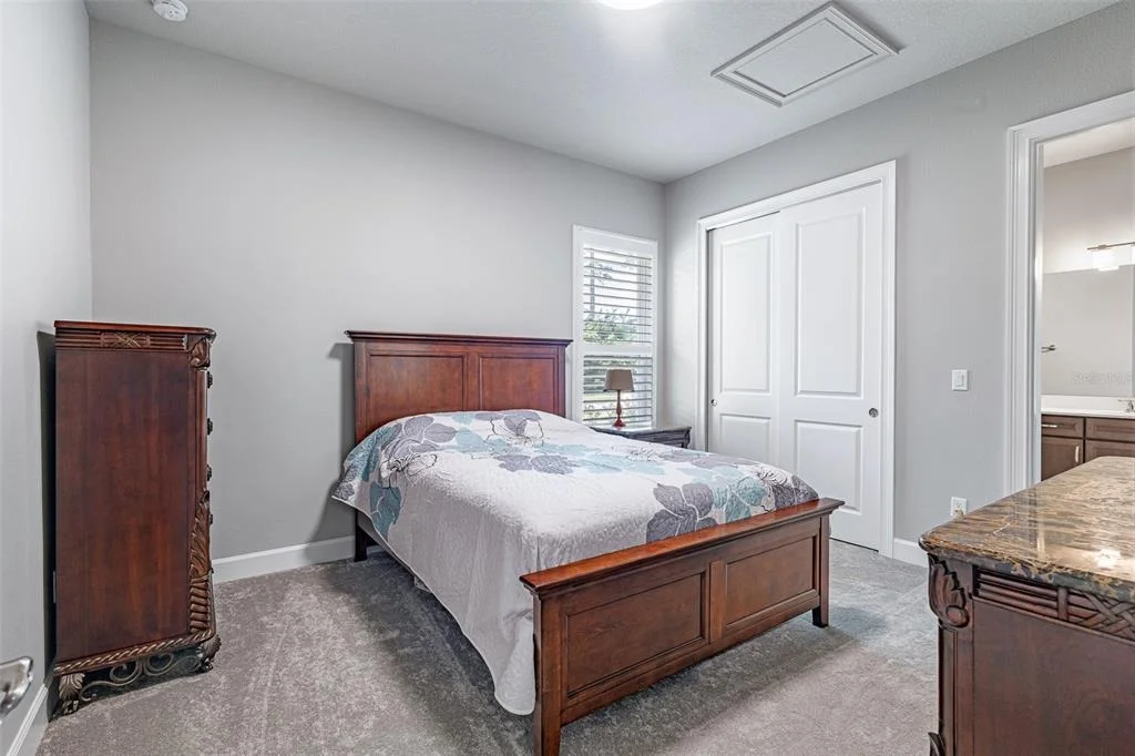 Photo of 998 DOWNSHIRE LANE