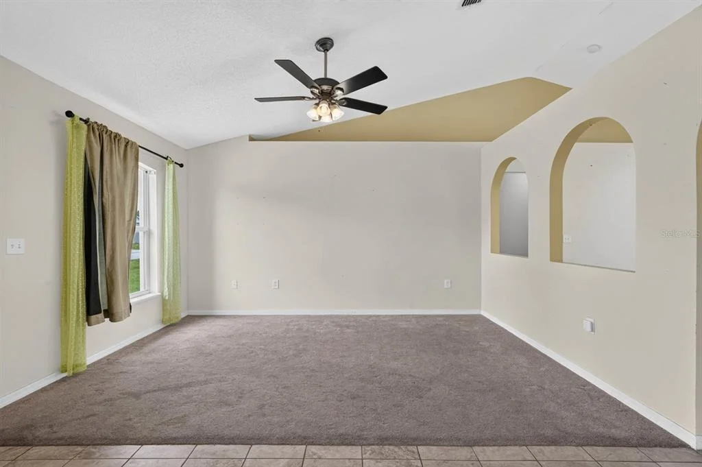 Photo of 6 BROWNSTONE LANE