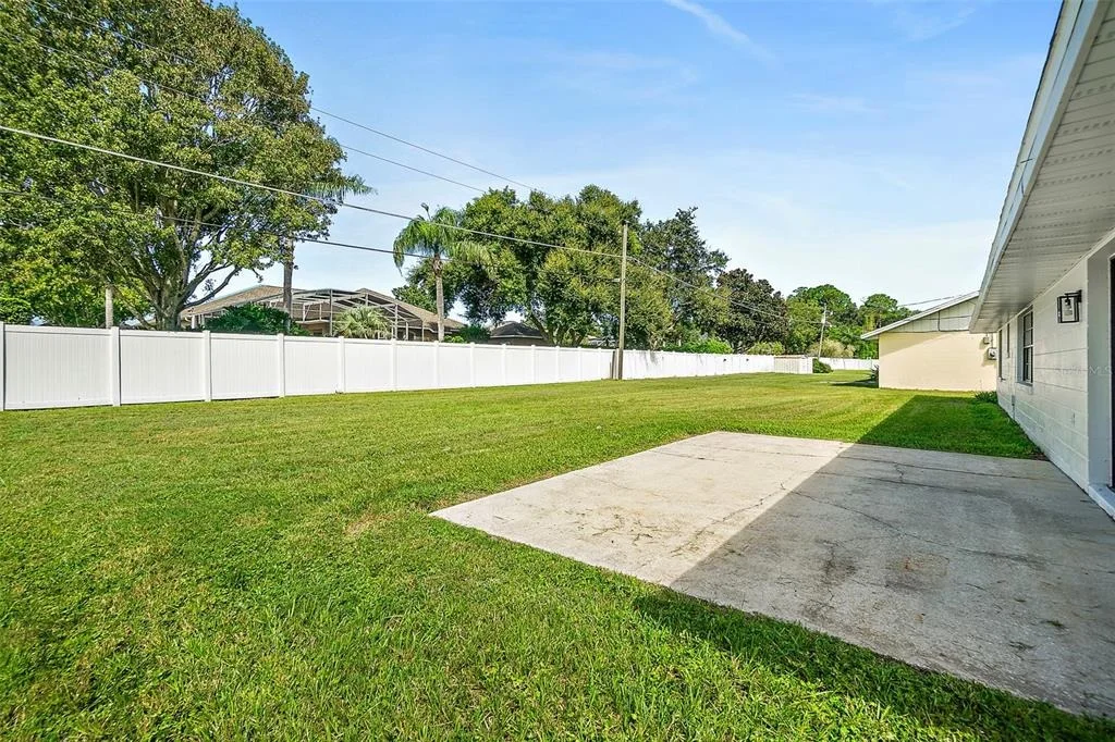 Photo of 977 WHIPORWILL DRIVE