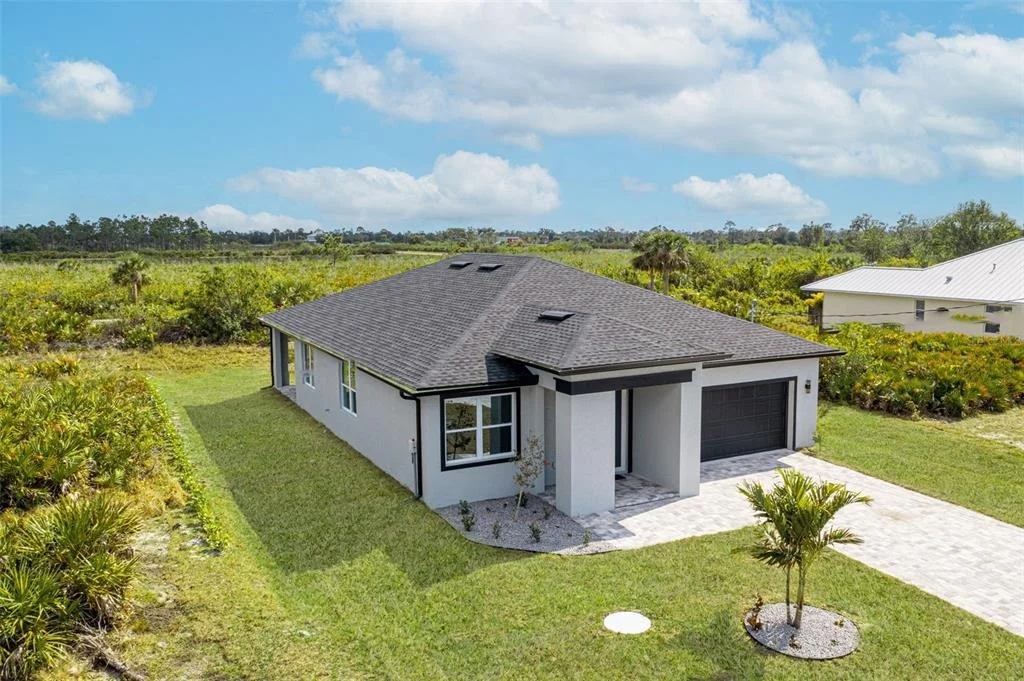 Photo of 384 BAYTREE DRIVE