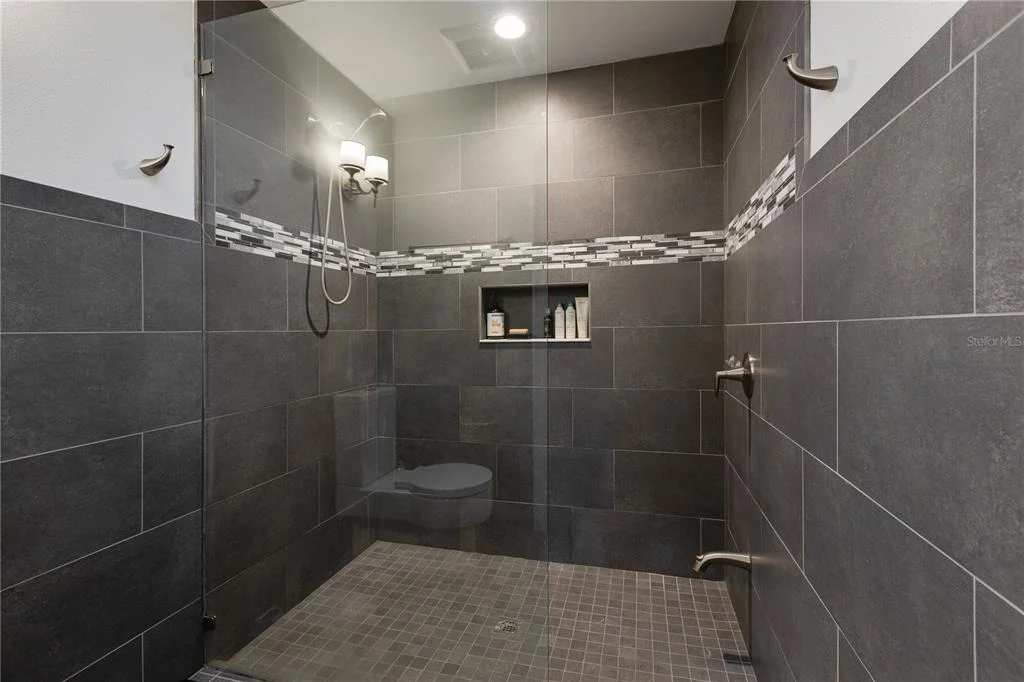 Photo of 1321 HEIM ROAD