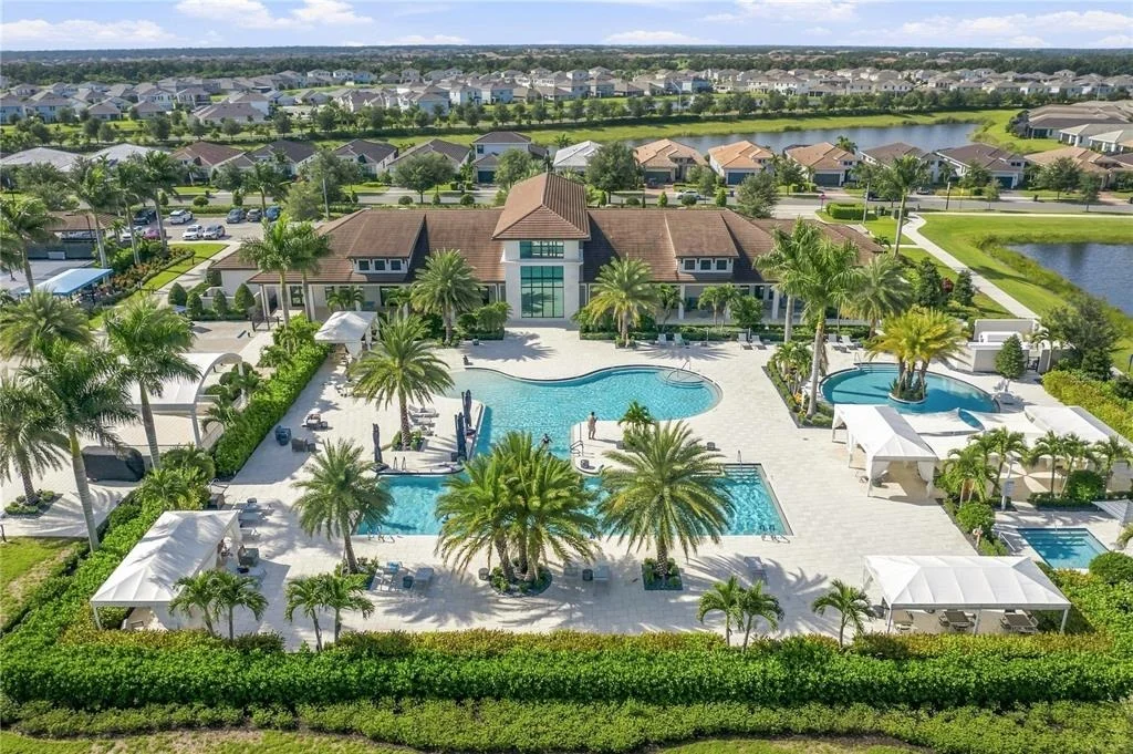 Photo of 4925 SURFSIDE CIRCLE