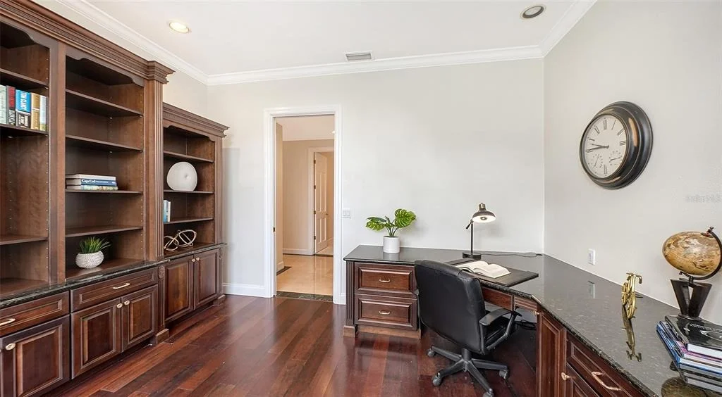 Photo of 916 MACEWEN DRIVE