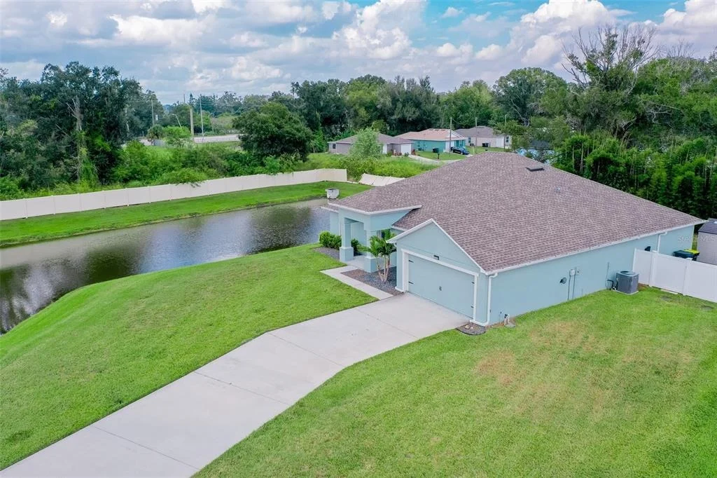 Photo of 230 COVE AT EAGLE LAKE CIRCLE