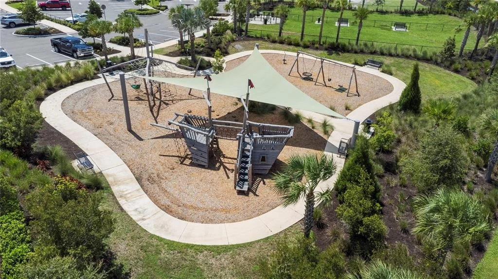Photo of 33734 LANDSMAN LOOP