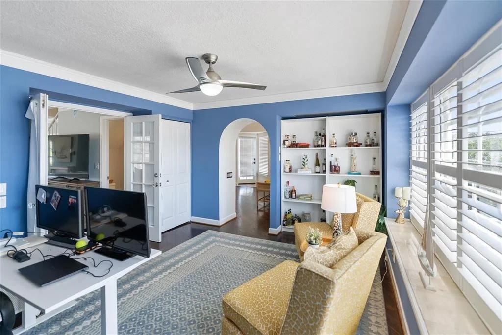Photo of 861 NECTAR ROAD