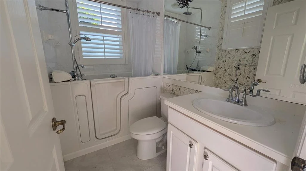 Photo of 700 SHADOW BAY WAY