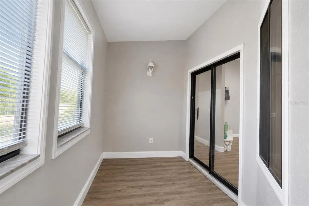Photo of 10 FALLS PLACE