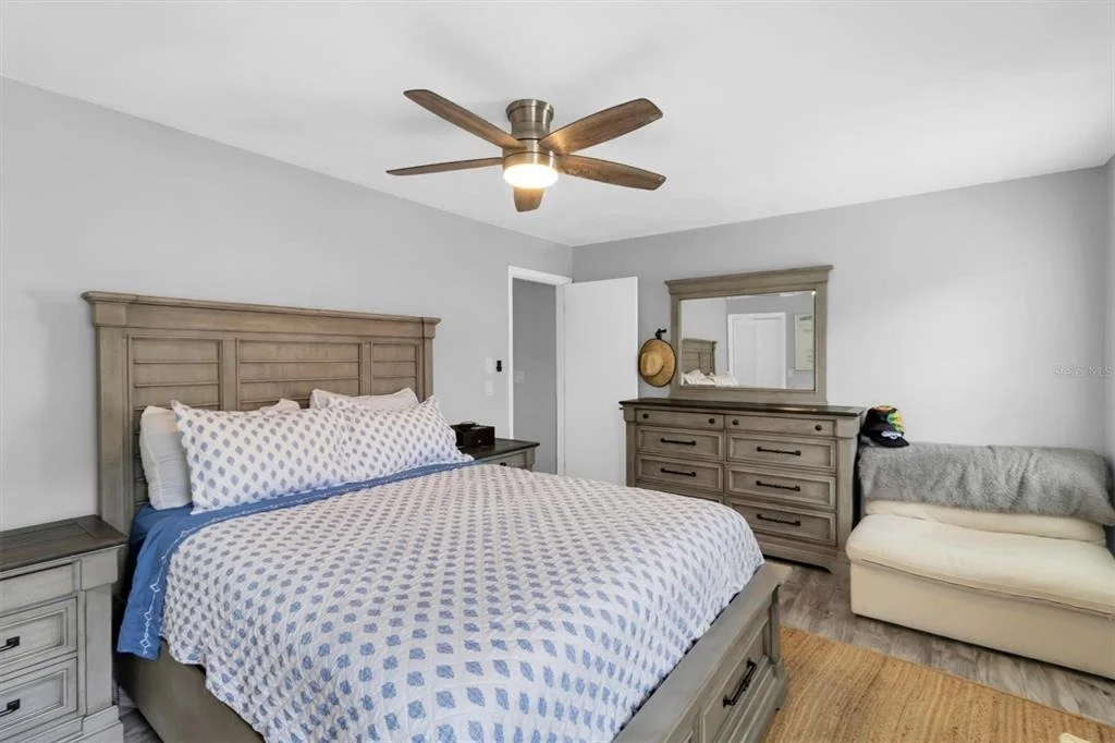 Photo of 8038 BUTTONBALL LANE