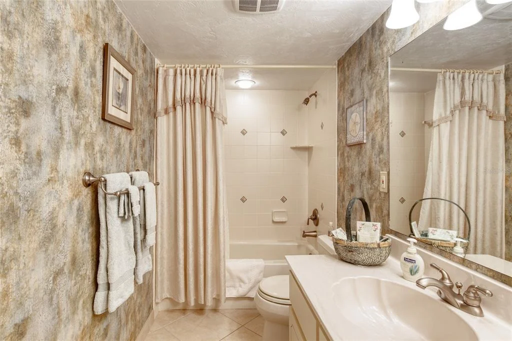 Photo of Unit 3C at 1513 OCEAN SHORE BOULEVARD
