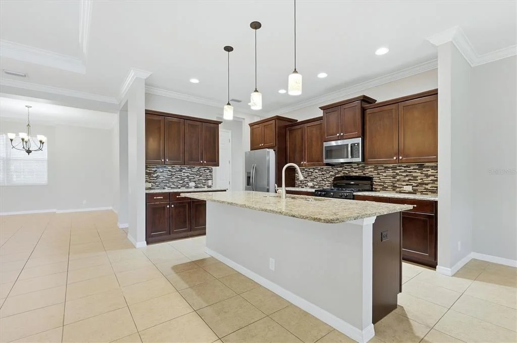 Photo of 640 HONEYFLOWER LOOP