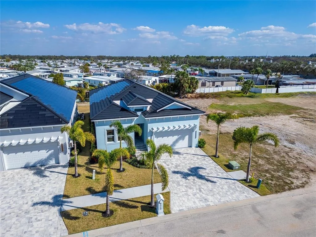 Photo of 6542 SIMONE SHORES CIRCLE