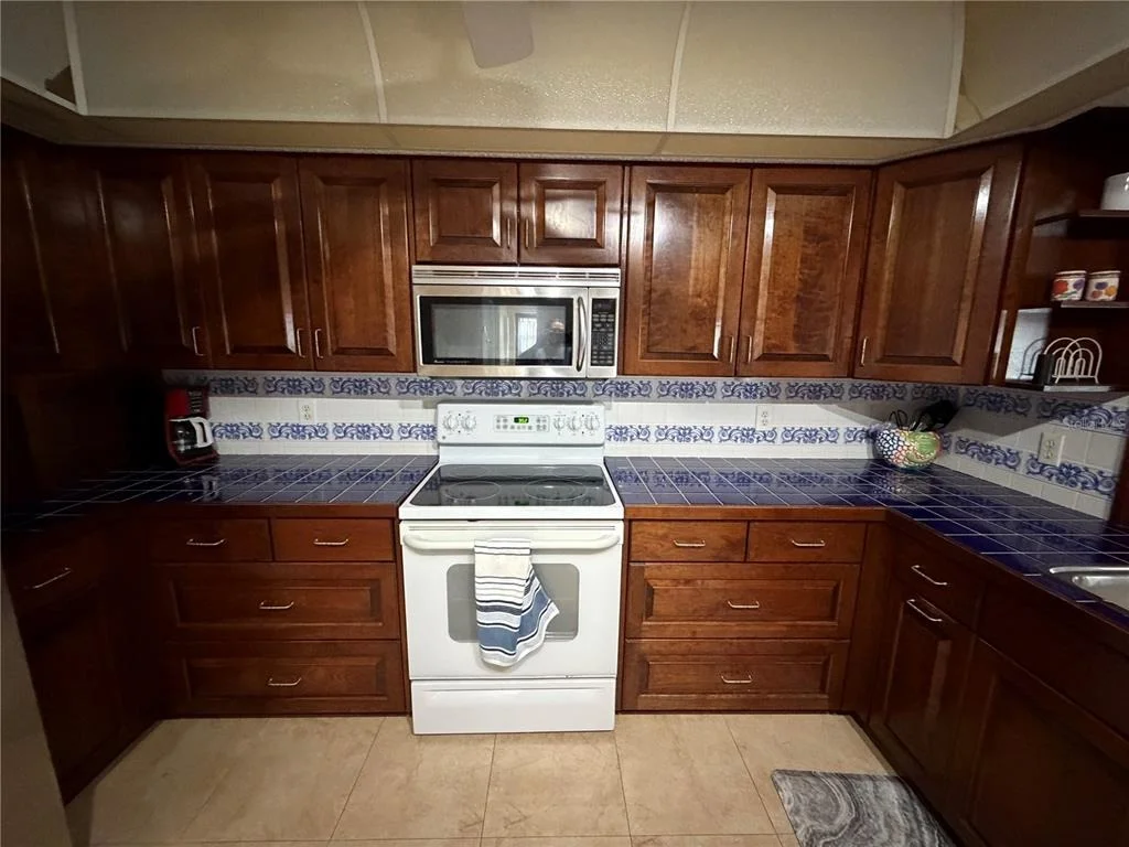 Photo of 1500 CREST DRIVE