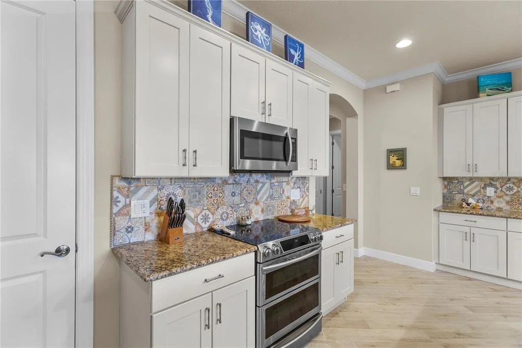 Photo of 24252 GALLBERRY DRIVE