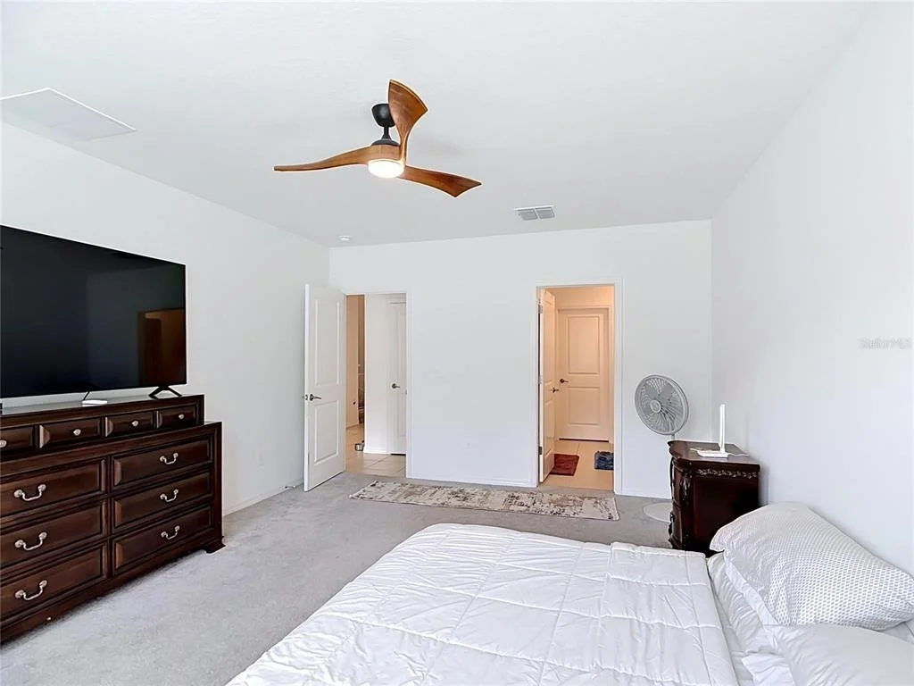 Photo of 1633 RED LOOP