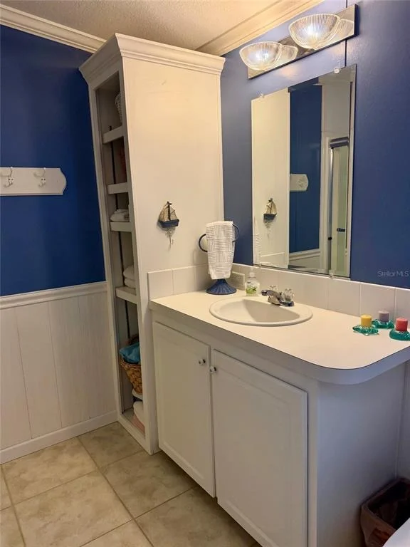 Photo of 730 GLORIOSA ROAD
