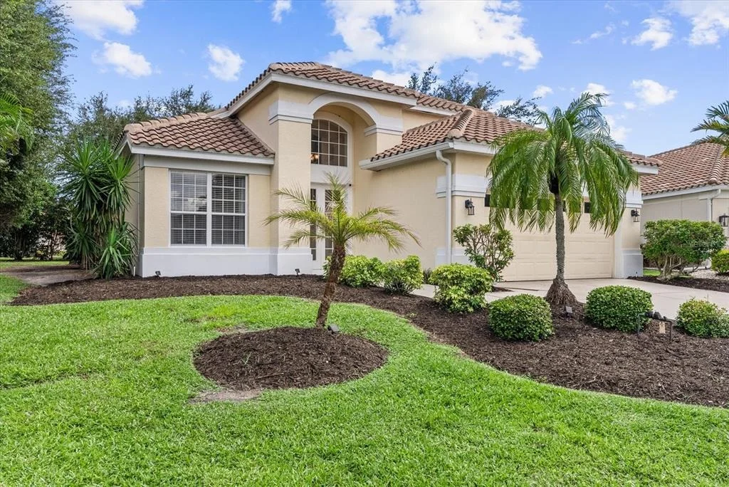 Photo of 324 LANGHOLM DRIVE