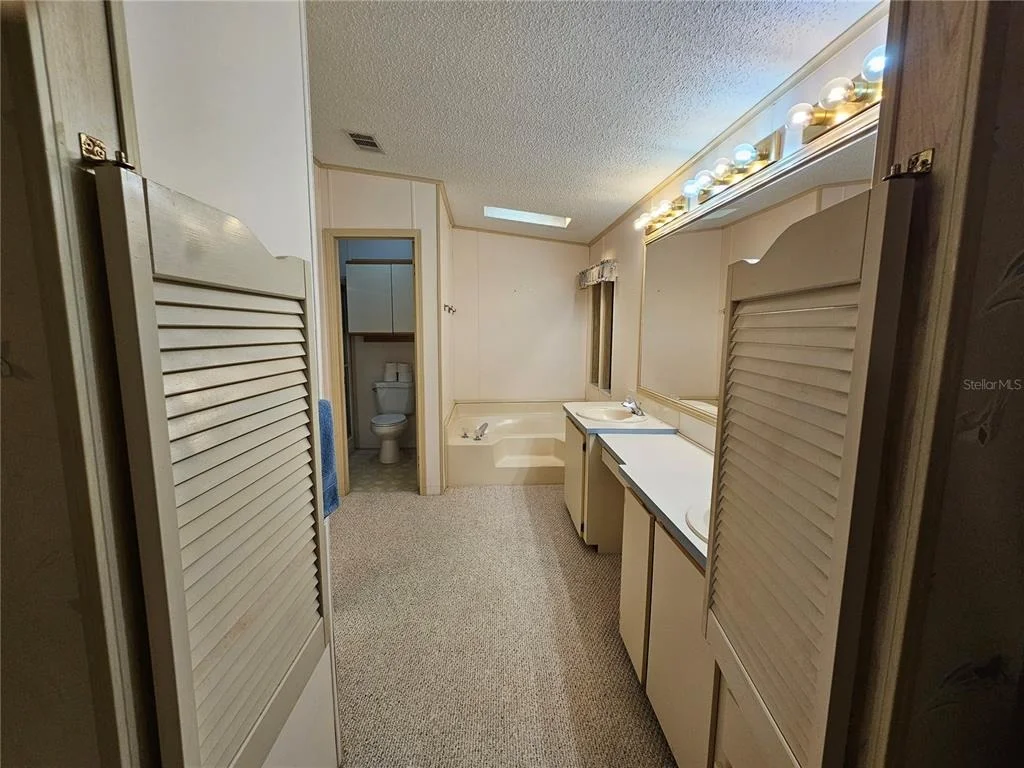 Photo of 101 DOLPHIN DRIVE N