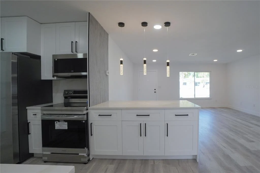 Photo of 1461 ROYAL ROAD