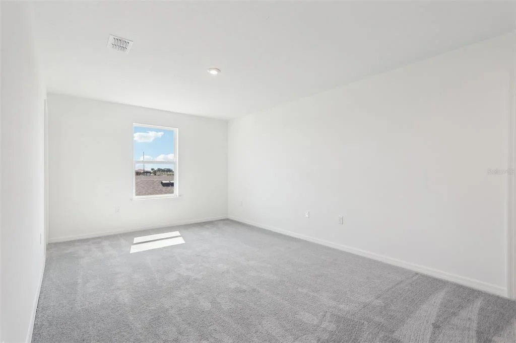 Photo of 777 CASTLEFORD AVENUE NE