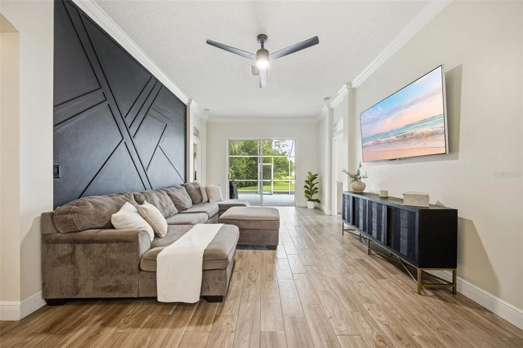 Photo of 416 CYPRESS VIEW DRIVE