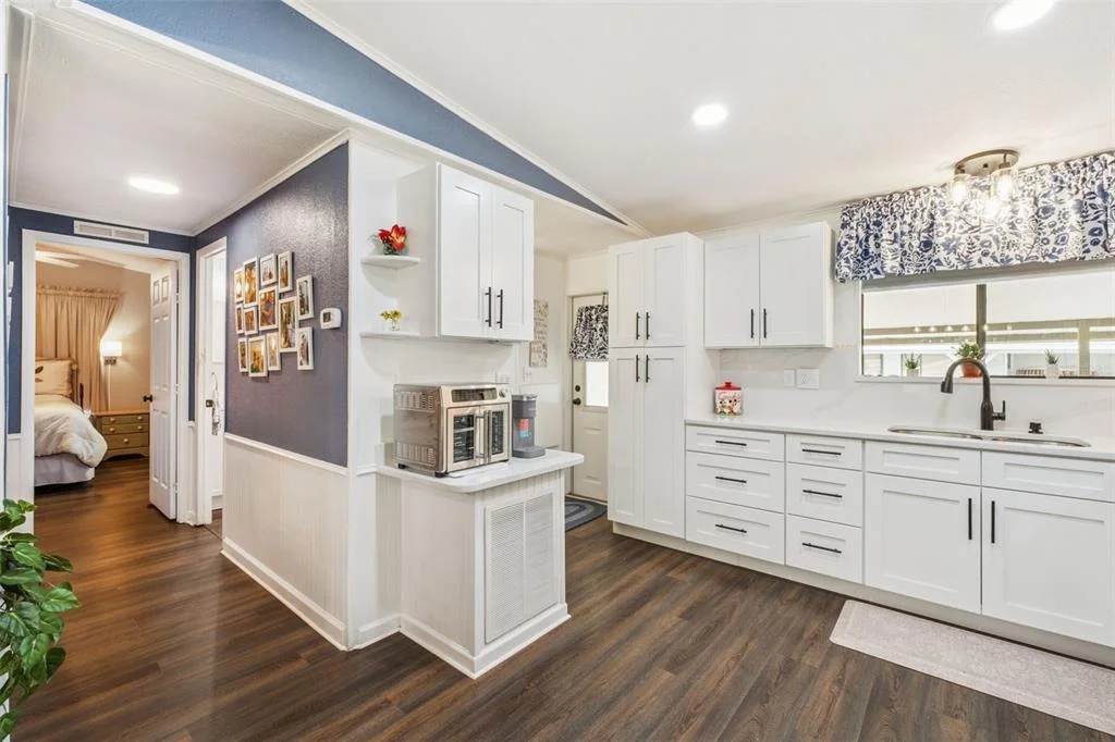 Photo of 301 LAKEVIEW DRIVE