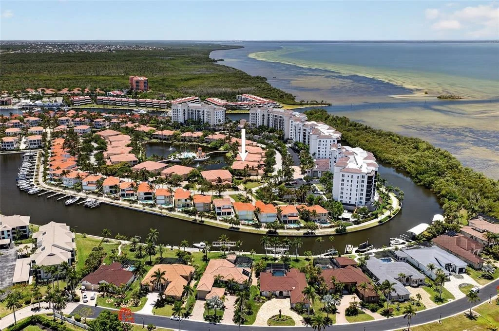 Photo of Unit D at 3336 SUNSET KEY CIRCLE