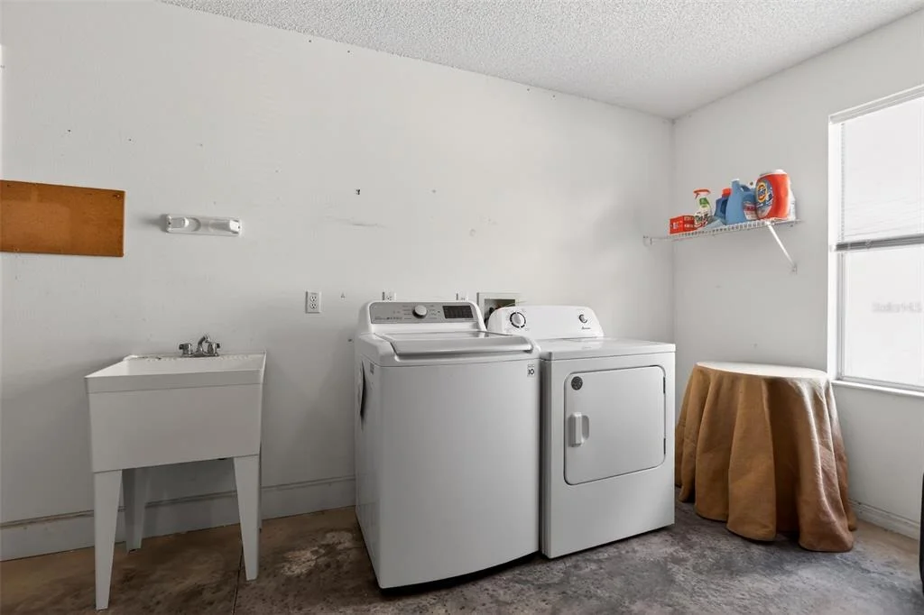 Photo of 728 RIVERA ROAD