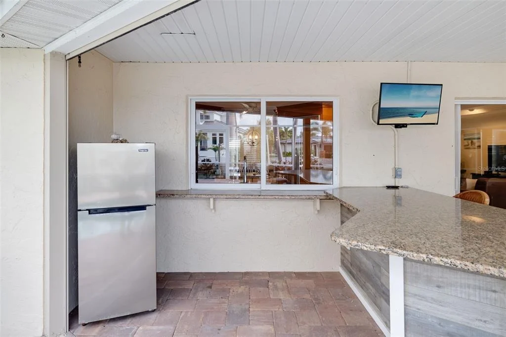 Photo of 565 COMMONWEALTH PLACE