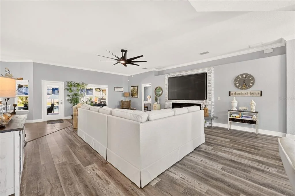 Photo of 6943 SE 11TH PLACE