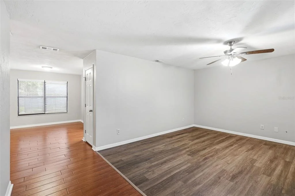 Photo of 483 SPRUCEVIEW DRIVE
