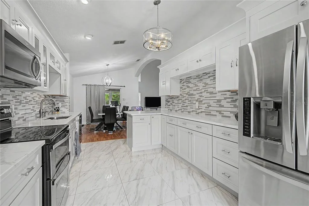 Photo of 212 ARBOR WOODS CIRCLE