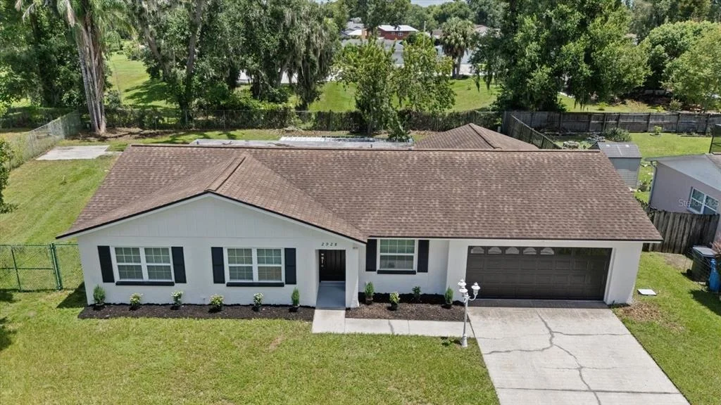 Photo of 2928 FOREST CIRCLE