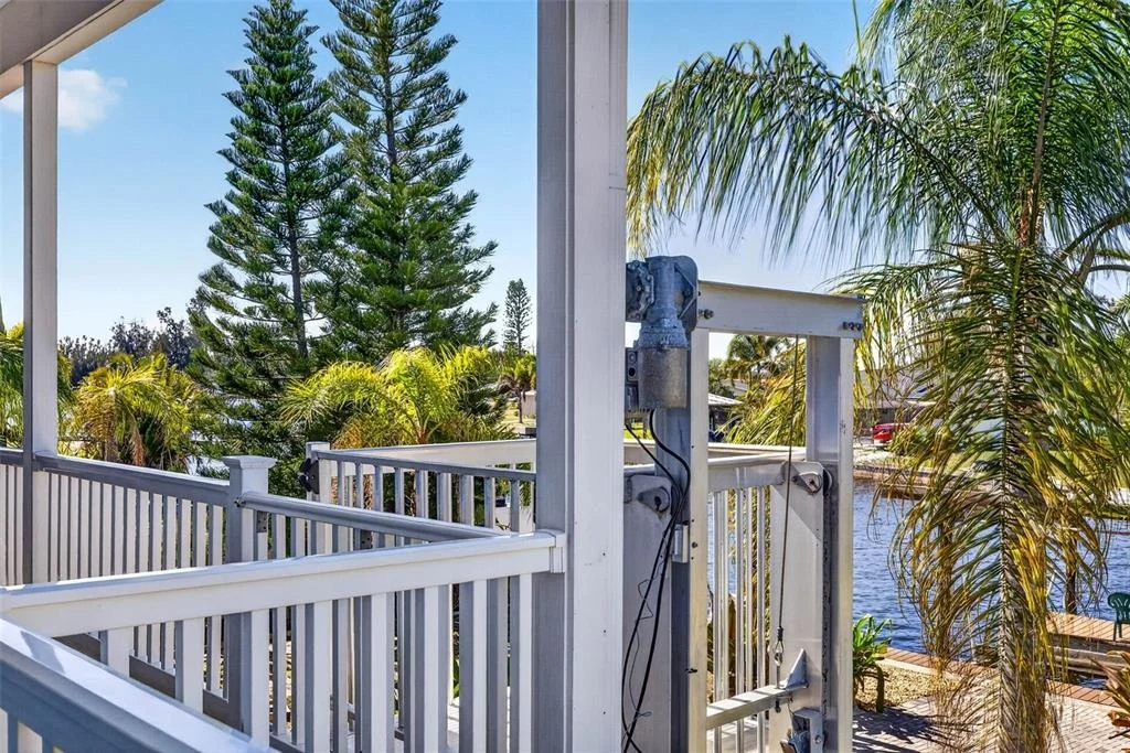 Photo of 821 BLUE HERON BOULEVARD
