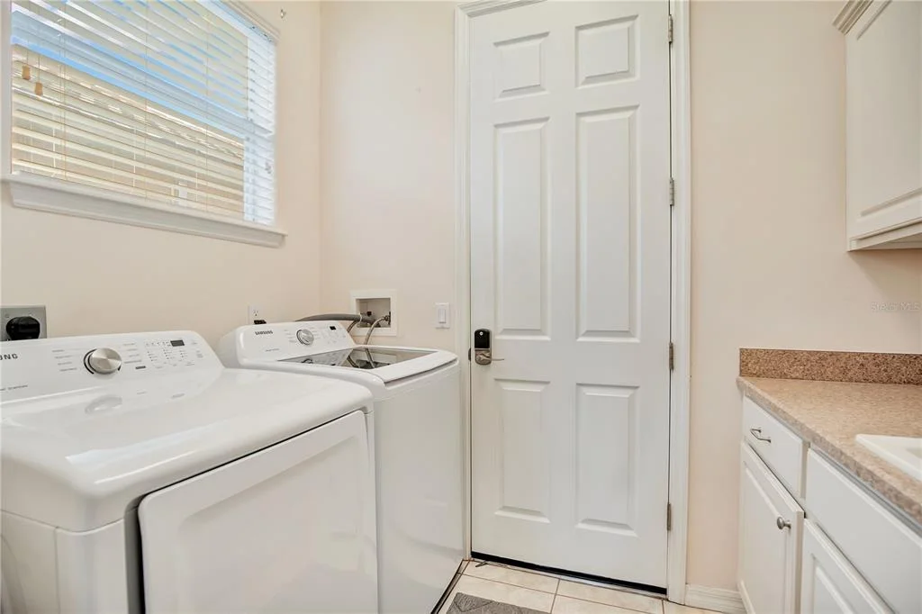 Photo of 526 NEWHALL LANE
