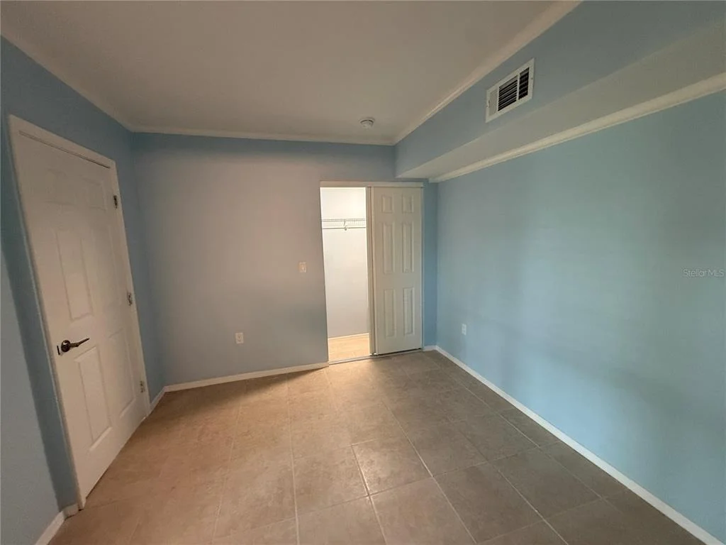 Photo of Unit D at 179 MEDALLION BOULEVARD
