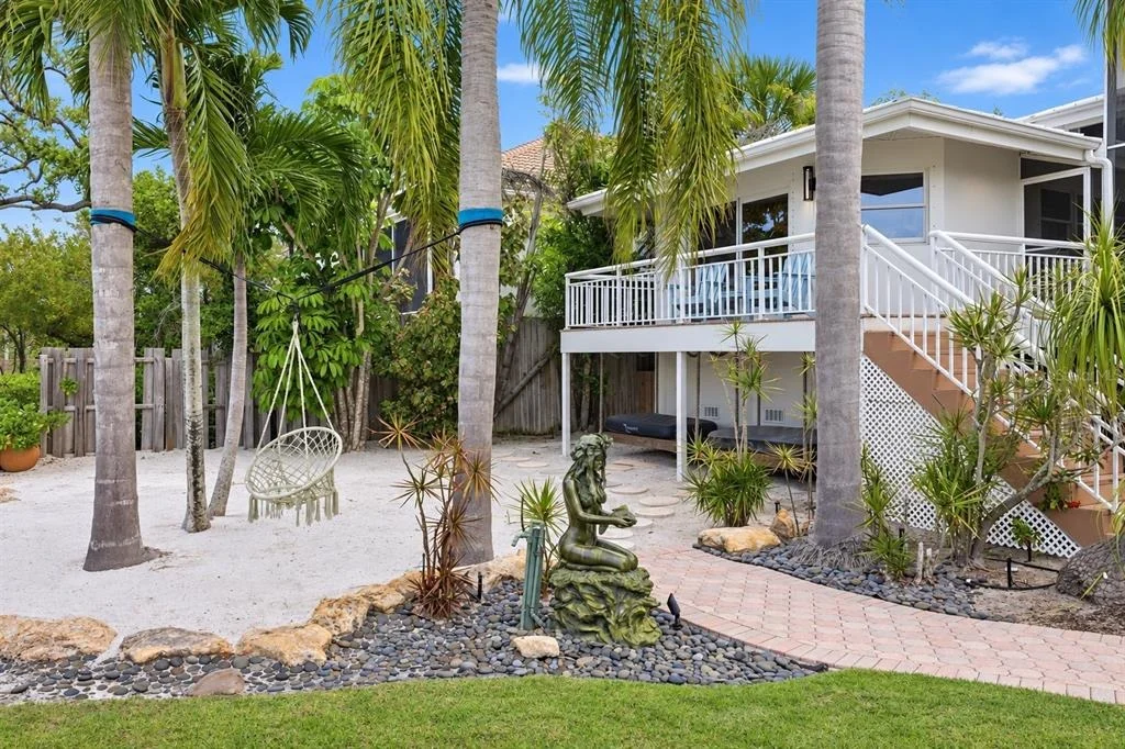 Photo of 4034 ROBERTS POINT ROAD