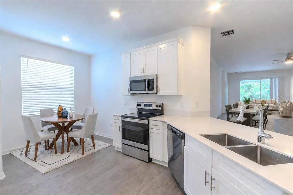 Photo of 407 THREE OAKS DRIVE