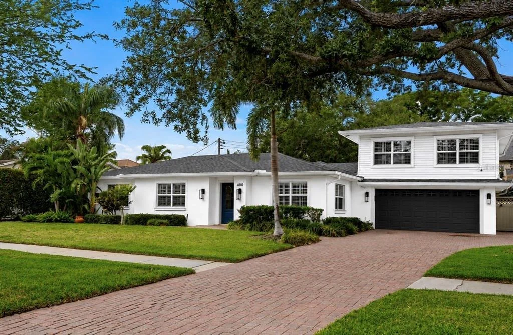 Photo of 480 W DAVIS BOULEVARD