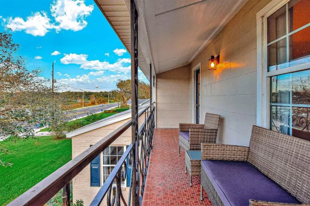 Photo of 1302 LAKE ELBERT DR SE