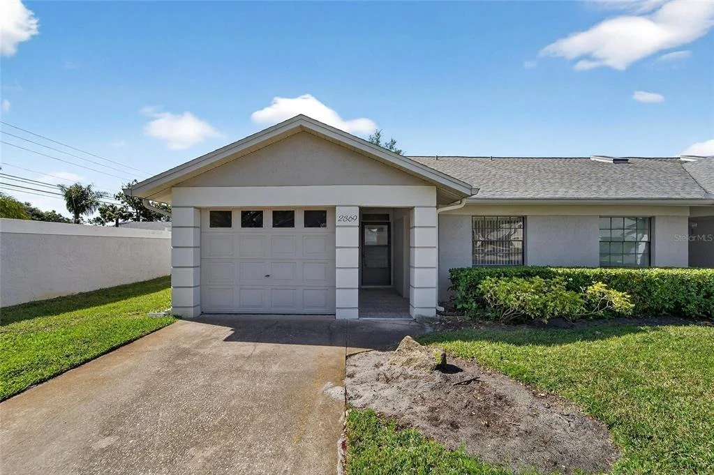 Photo of 2369 BEVERLY DRIVE