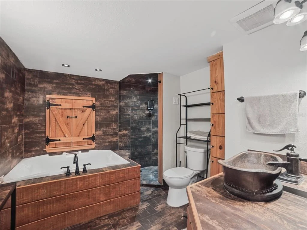 Photo of 6726 UDELL LANE