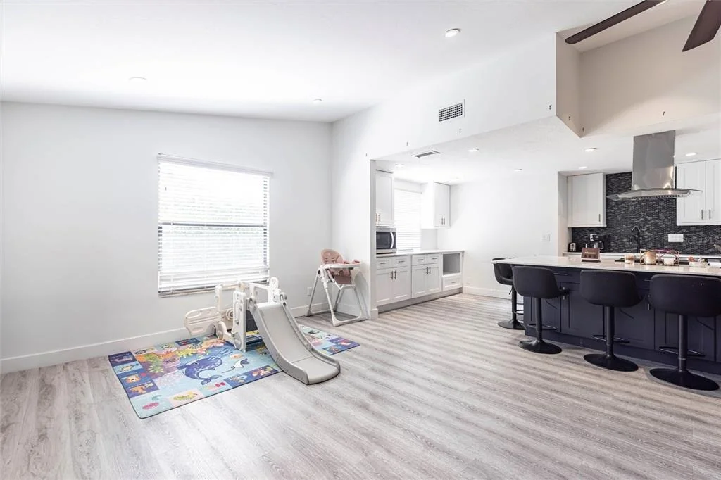 Photo of 2345 OUTRIGGER LANE