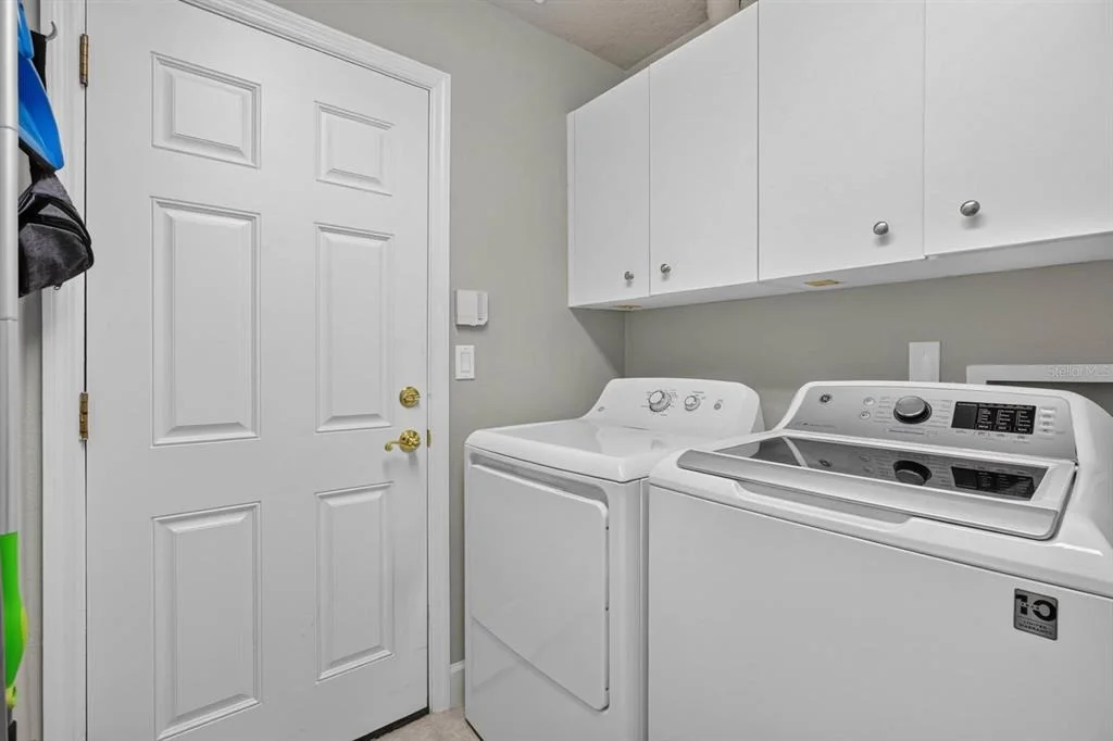 Photo of 1234 CROWN POINTE LANE