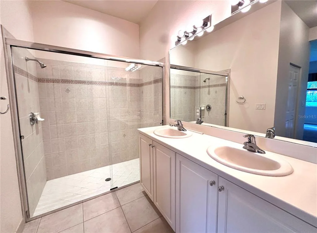 Photo of 4950 SANDY BROOK CIRCLE